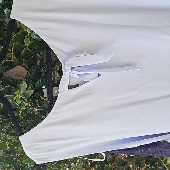 The Limited Dark Blue Lace Tank Top 3X - Picture 4 of 7